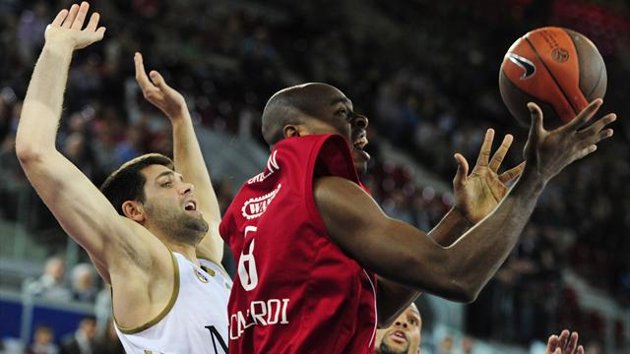 Serie A Basket - Sassari prende Green, Cerella a Milano - Yahoo ...