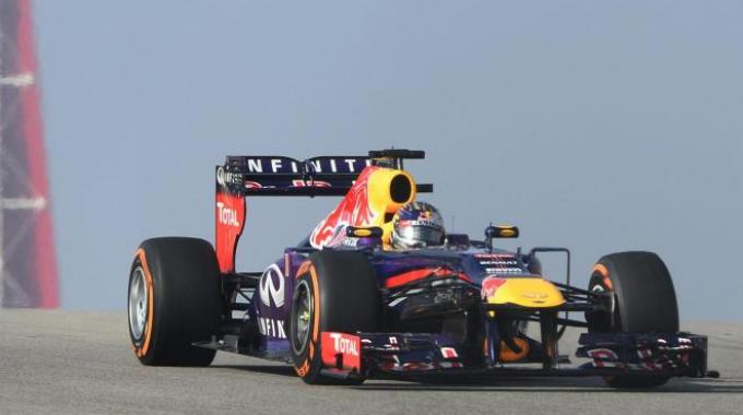 Austin, Vettel in pole Dopo Webber il vuoto Alonso sesto dietro ...